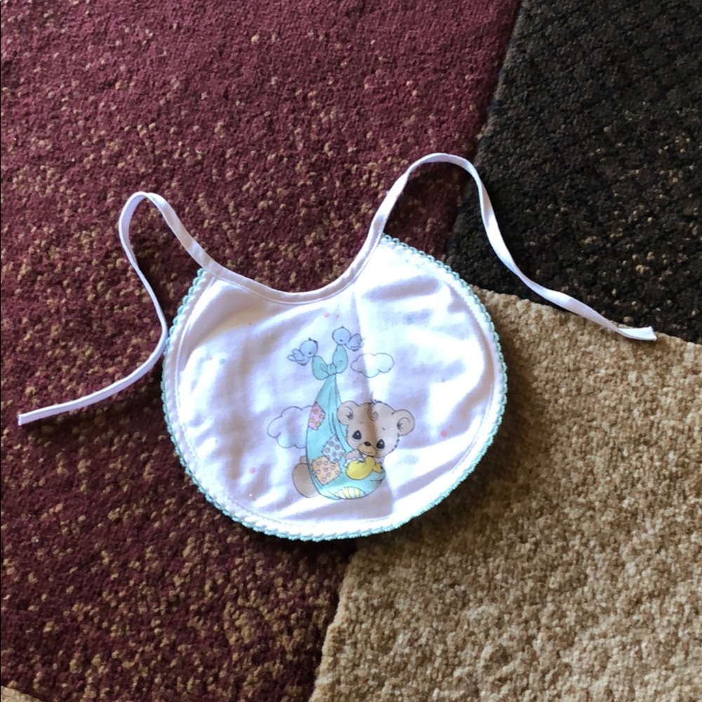 Precious Moments Bib